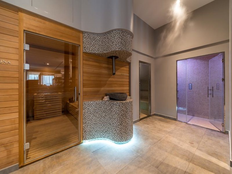 Chedi Lustica Bay Hotel  307882