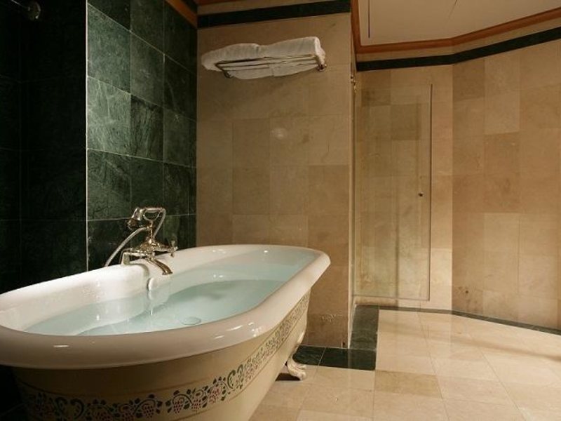 Chelsea Plaza Hotel (ex 49131