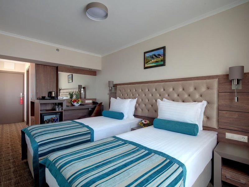 Cherno More Hotel & Casino 310125