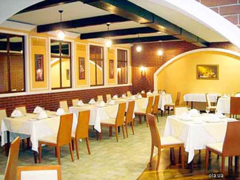 Chernoe More Hotel (Panteleymonovskaya Str 11970