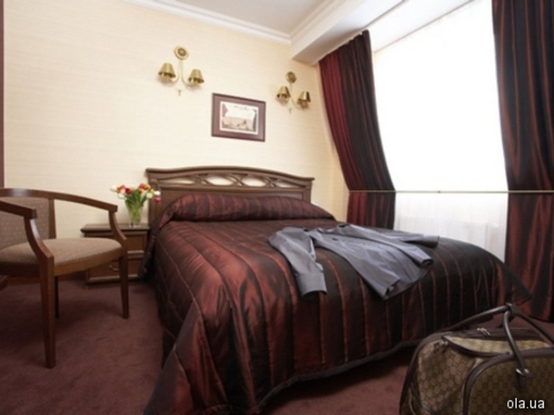 Chichikov Hotel 12281