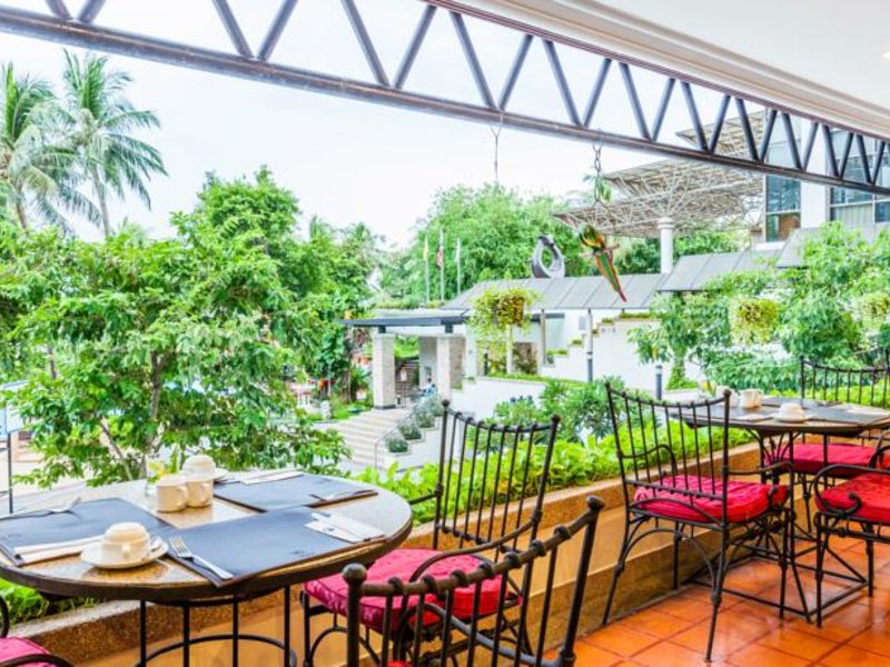 Cholchan Pattaya Resort 150929