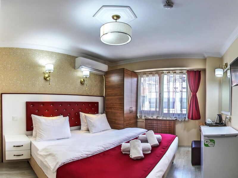 Cihangir Palace Hotel 304021