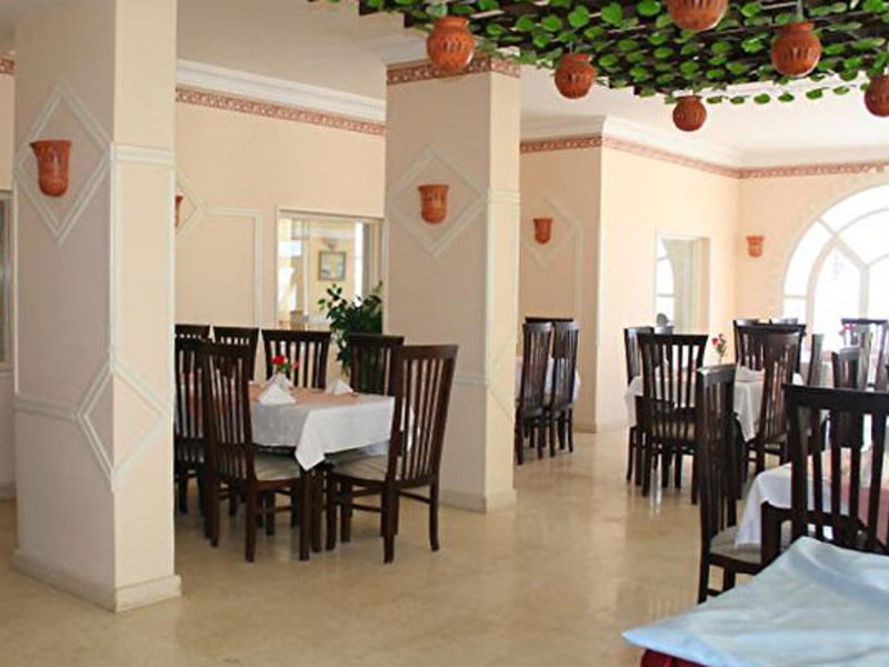 Cinderella Hotel 191227