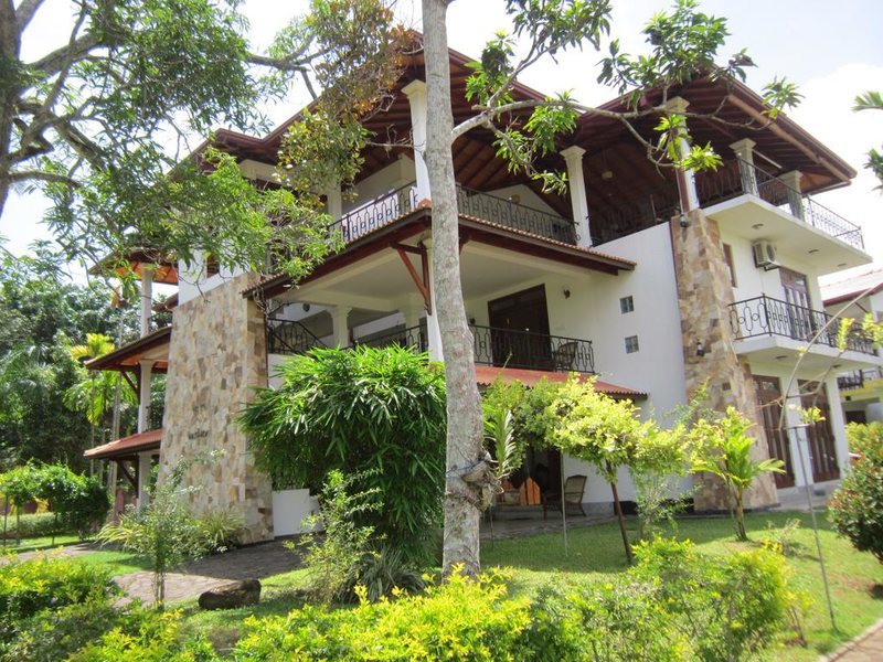 Cinnamon Lake Inn 193453