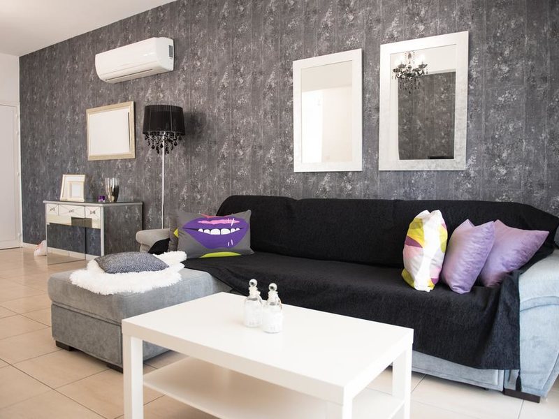 City Center Diamond APT 291610