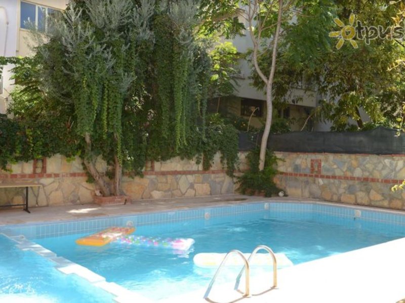 City Hotel Pension 303389