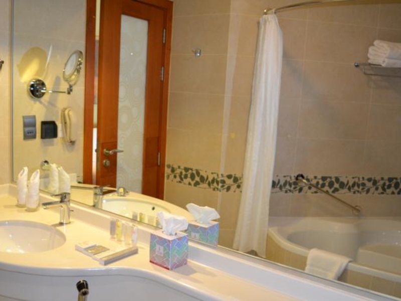 City Seasons Towers 116810