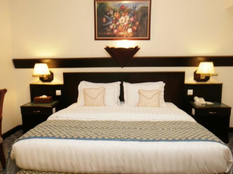 Claridge Hotel  45891