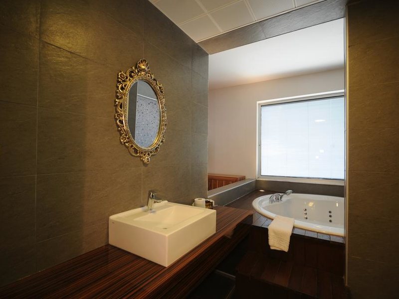 Cle Beach Boutique (Adults Only) 180391