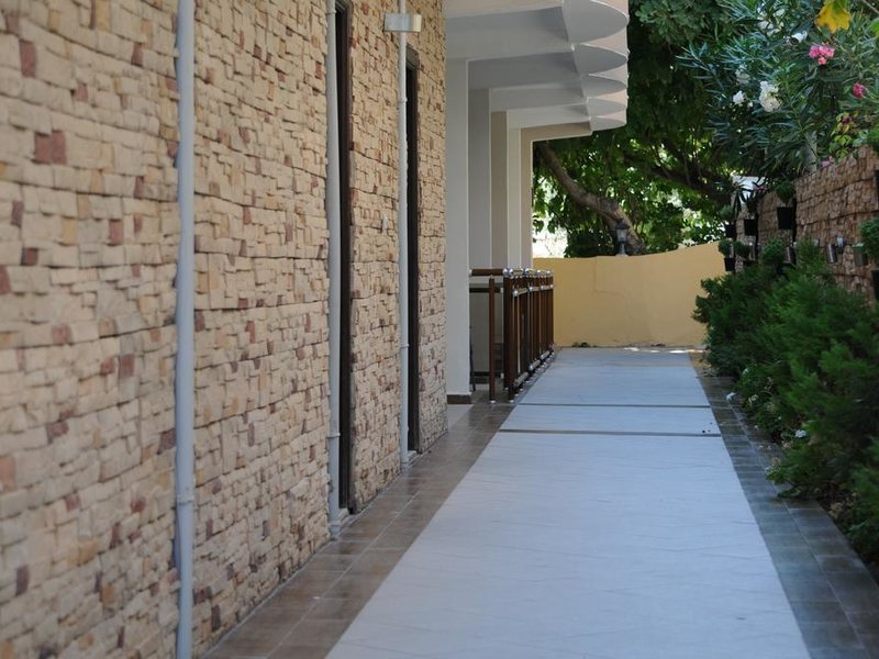 Cle Beach Boutique (Adults Only) 180395