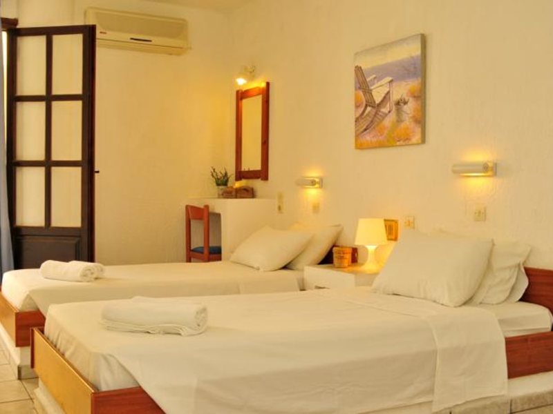 Cleopatra Apartments 77494