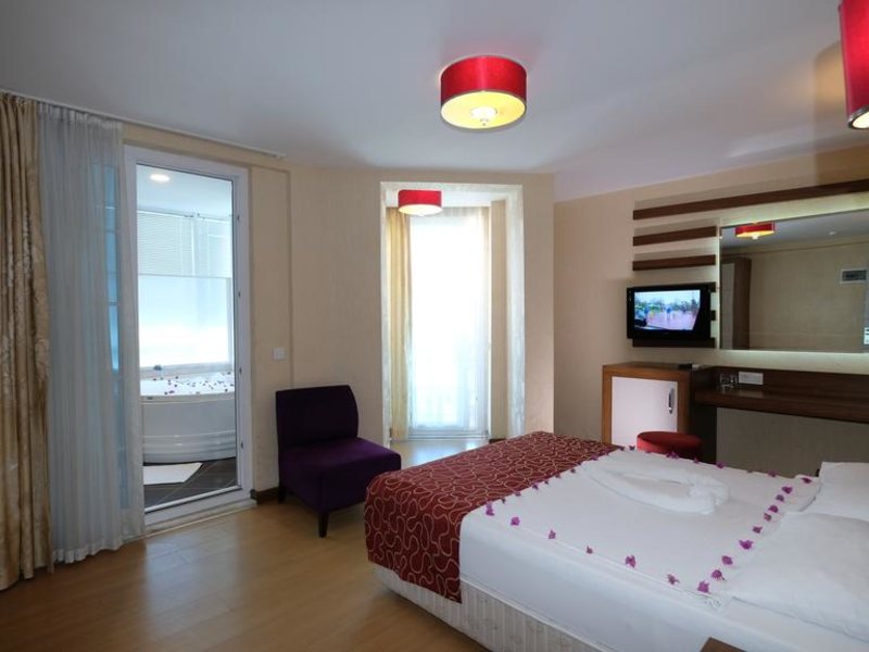 Cleopatra Golden Beach 294741