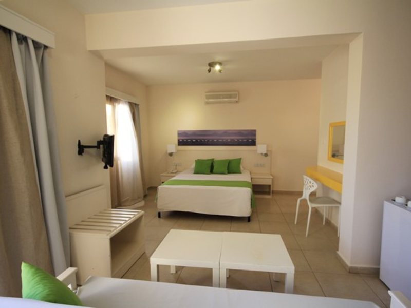 Cleopatra Hotel 100290