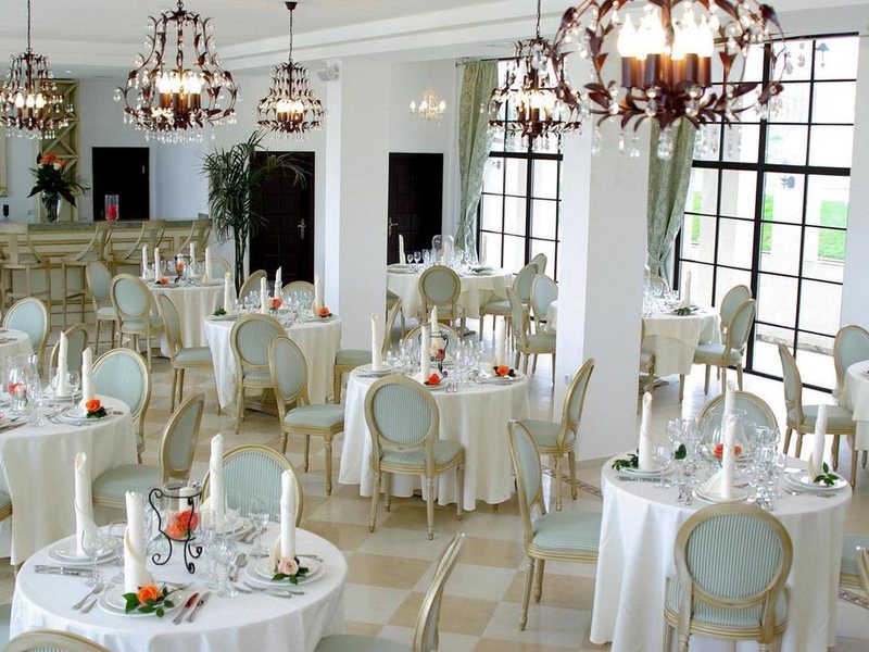 Cliff Beach & Spa  170329