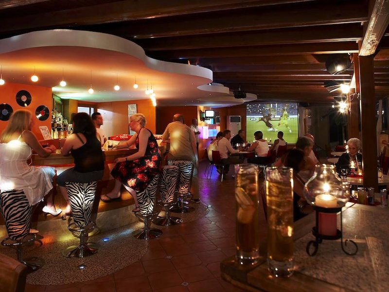 Club Anastasia 180426