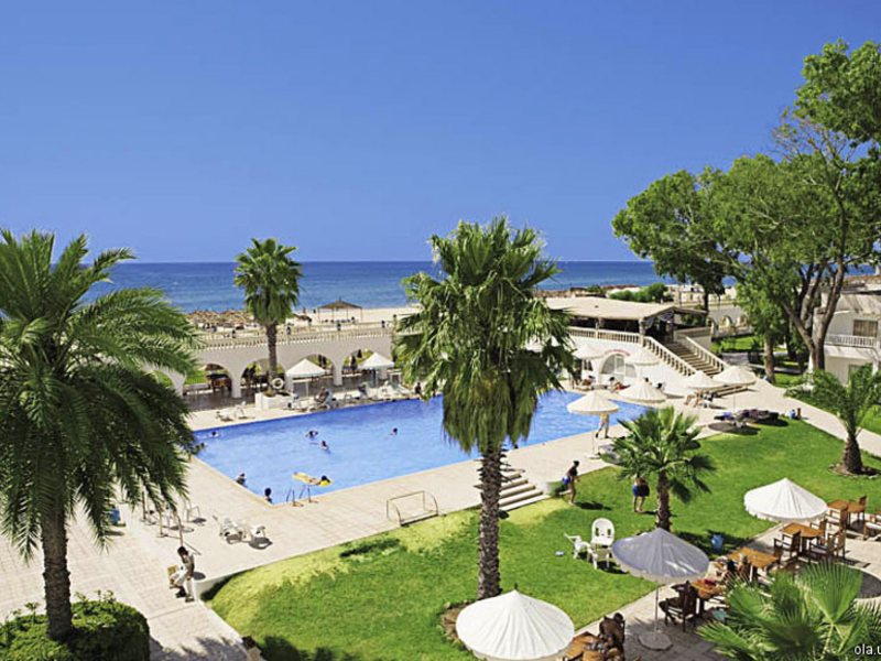 Club El Bousten 16375