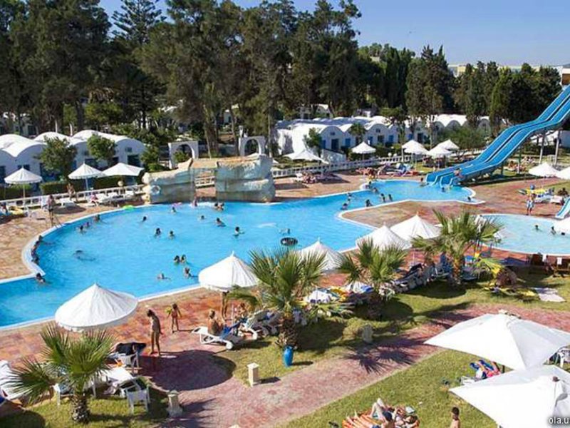 Club El Bousten 16377