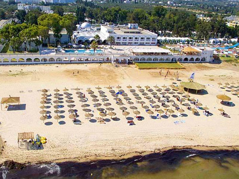 Club El Bousten 16382