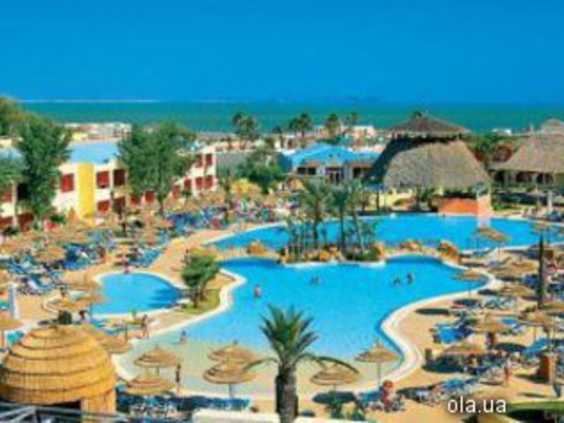 Club El Bousten 16383