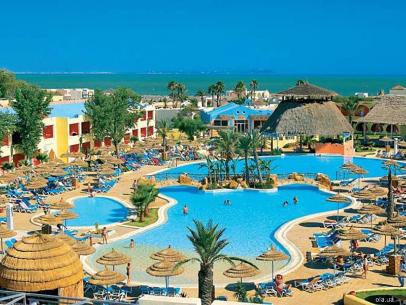 Club El Bousten 16384