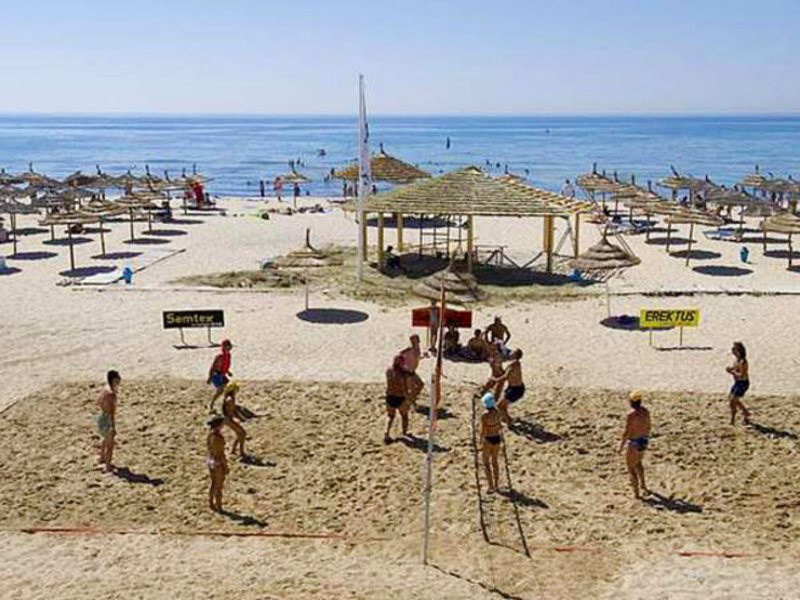 Club El Bousten 16387