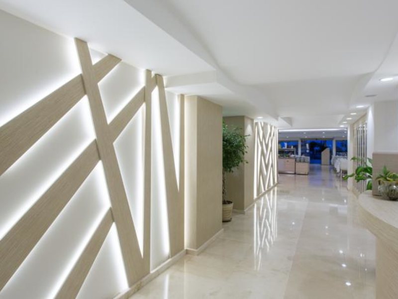 Club Hotel Falcon 64043