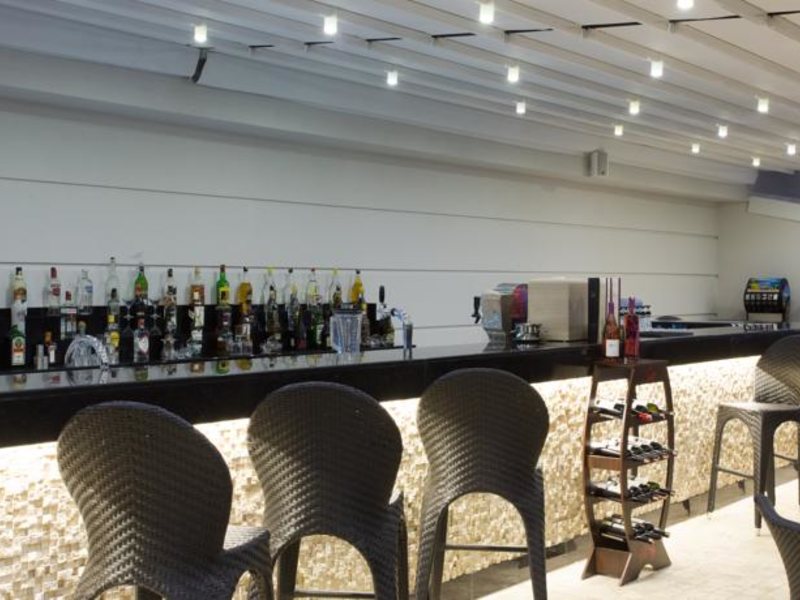 Club Hotel Falcon 64049