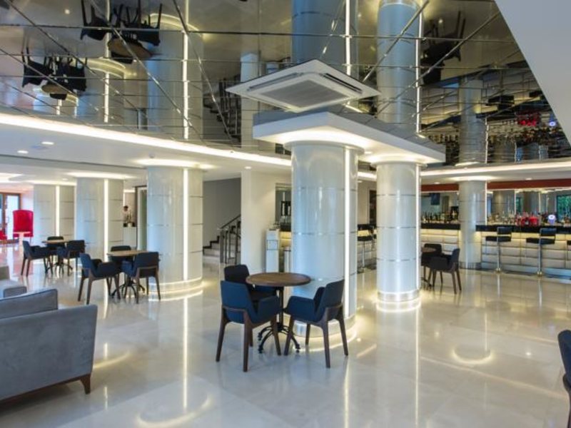 Club Hotel Falcon 64050