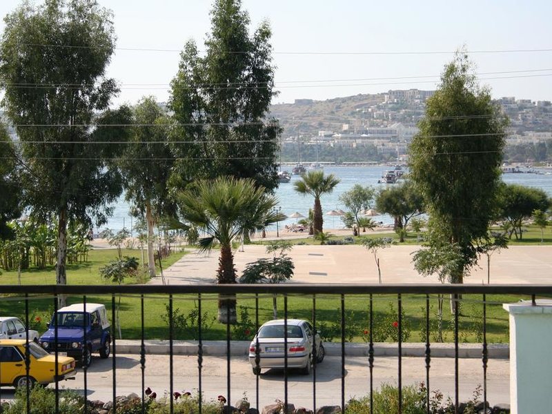 Club Hotel Flora 184709