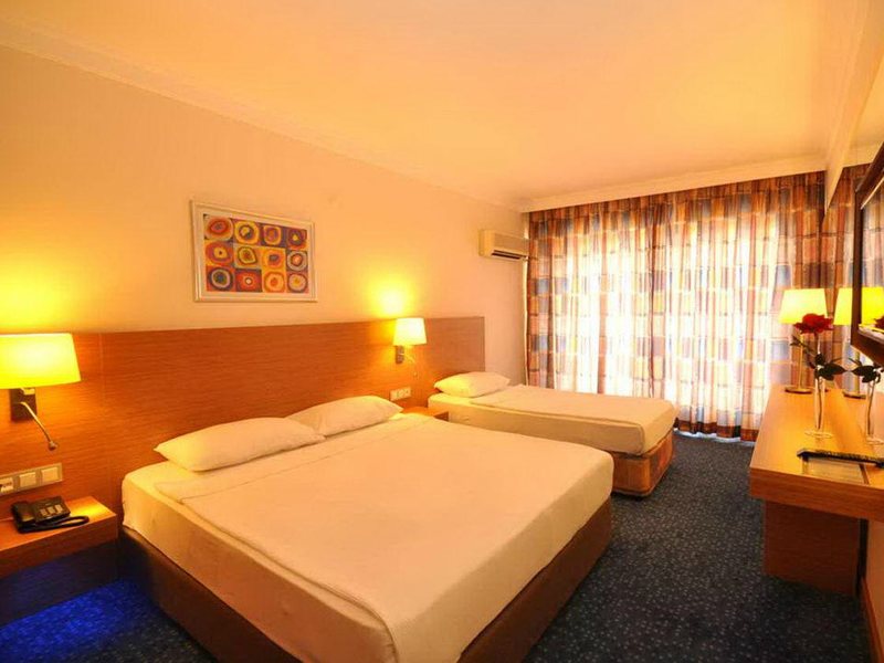 Club Hotel Grand Efe 60700