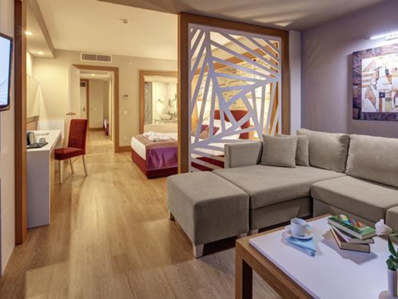 Club Magic Life Jacaranda Imperial 64630