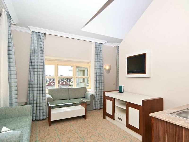 Club Mega Saray 64248