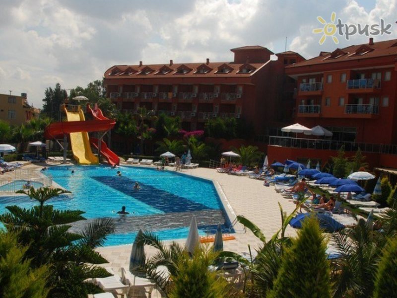 Club Side Coast Hotel 282510