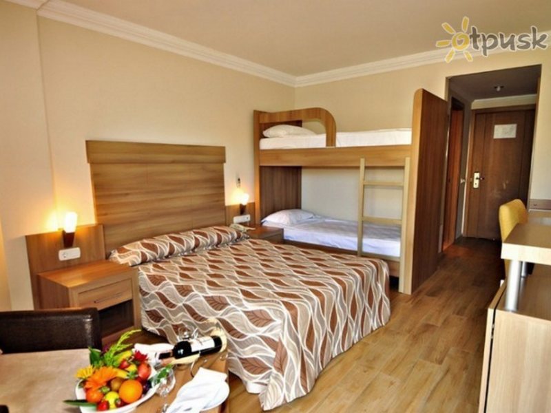 Club Side Coast Hotel 282515