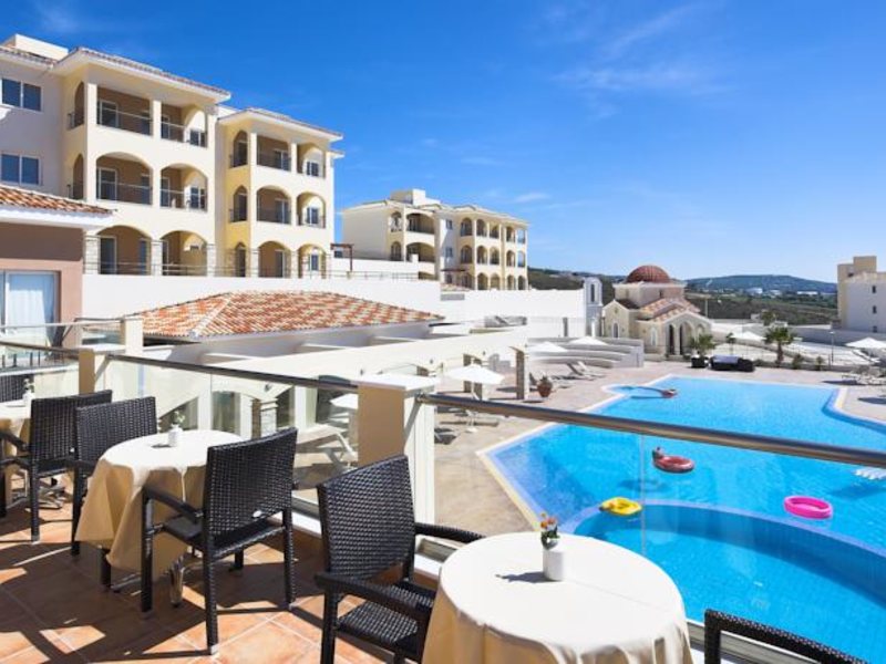 Club St George Apts 81351