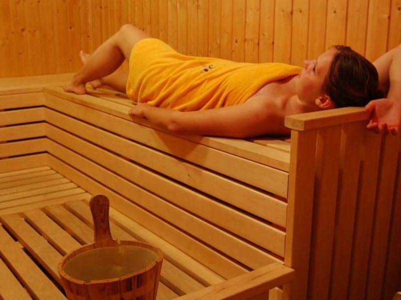 Club St George Apts 81381