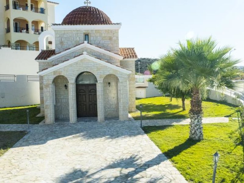 Club St George Apts 81385