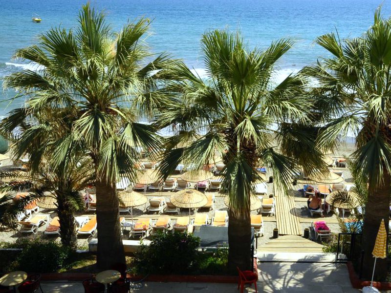 Club Tess Hotel 56060