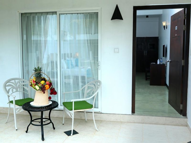 Coco Royal Beach Resort 107418