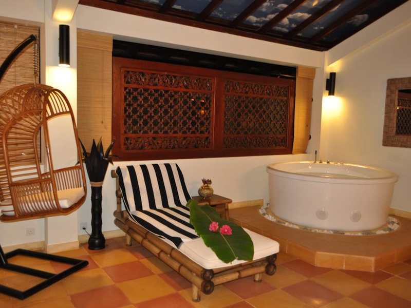 Cocoon Resort and Villas 109820