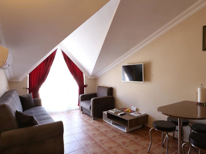 Comet Deluxe Hotel 194986