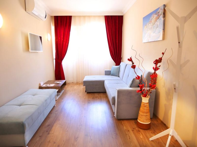 Comet Deluxe Hotel 194991