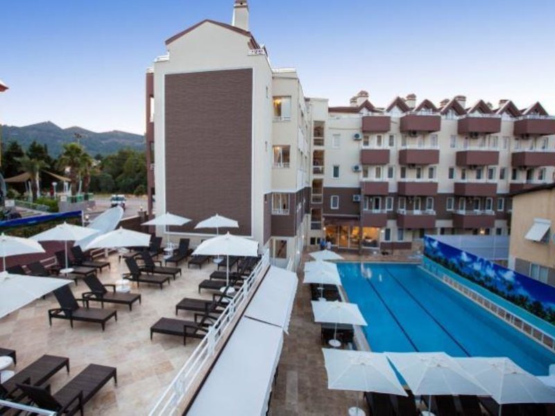 Comet Deluxe Hotel 195001