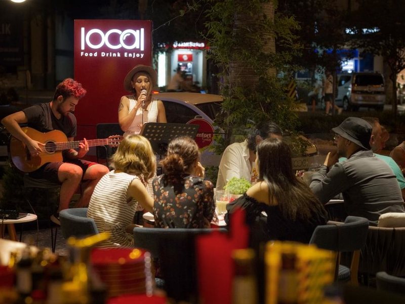 Comfort Suites Hotel 303121