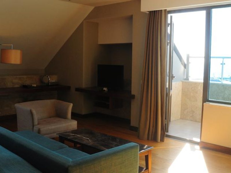 Commodore Elite Suites & Sра 159310