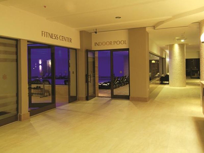 Commodore Elite Suites & Sра 159317