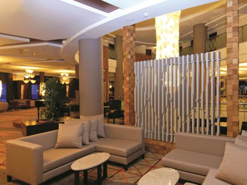 Commodore Elite Suites & Sра 159328