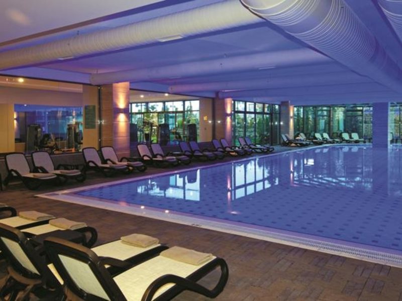 Commodore Elite Suites & Sра 159329