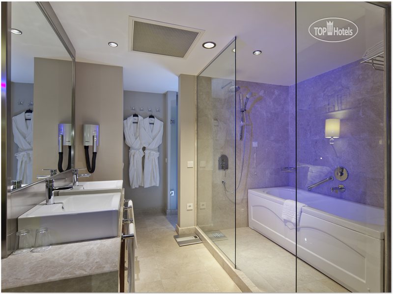 Commodore Elite Suites & Sра 294878